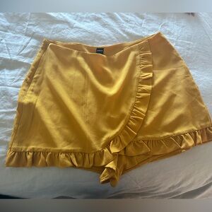 3/$25 Yellow Ruffle Hem Short SKORT